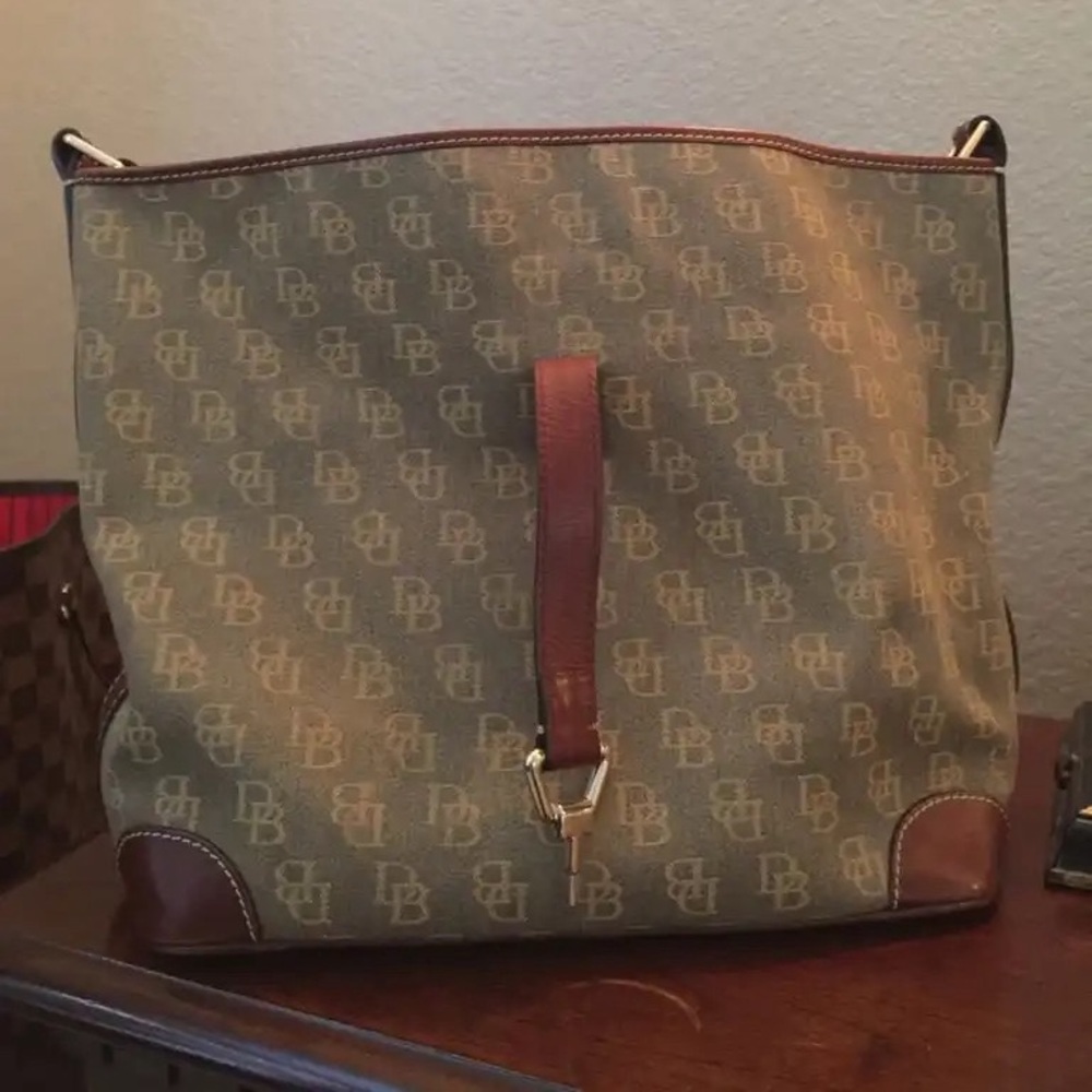 Dooney & Burke shoulder bag